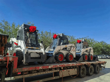 新疆滑移装载机——高效的装载设备